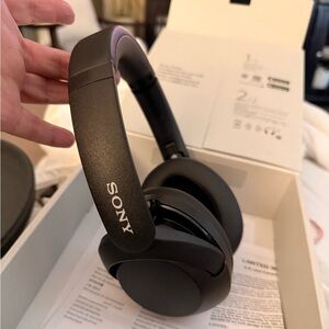 🎧 Sony WH-XB910N Wireless Noise Cancelling Headphones